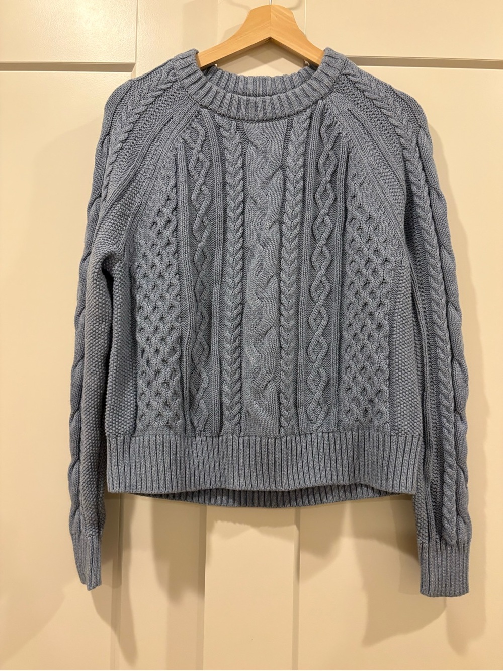 GAP Cable Knit Crewneck Sweater - Light Blue